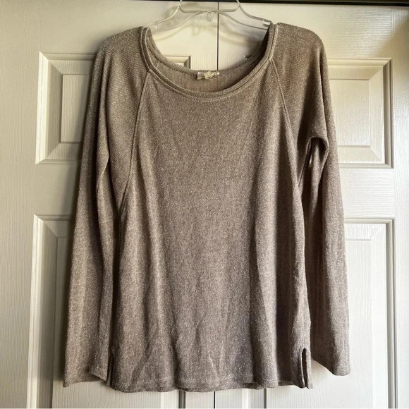 AG by Adriano Goldschmied Long Sleeve Scoop neck sparkle sweater - Picture 1 of 8